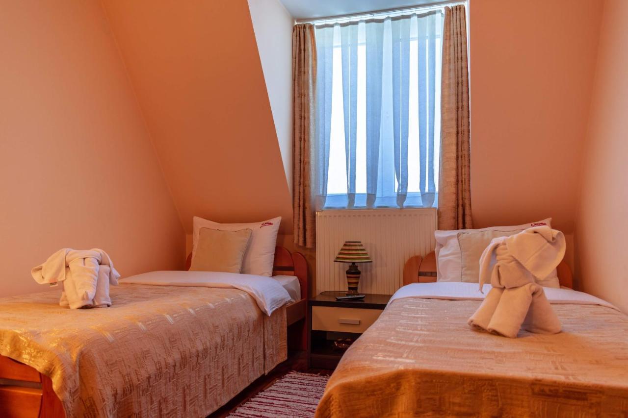 Garni Hotel Lama Kragujevac Exterior photo